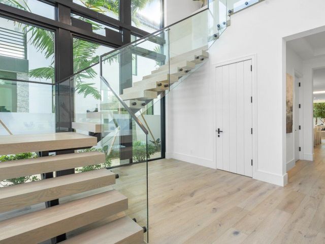 Продажа дома по адресу 508 NE 7th Avenue - фото 5805238