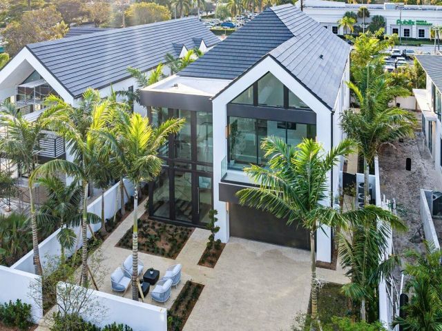 Продажа дома по адресу 508 NE 7th Avenue - фото 5805244