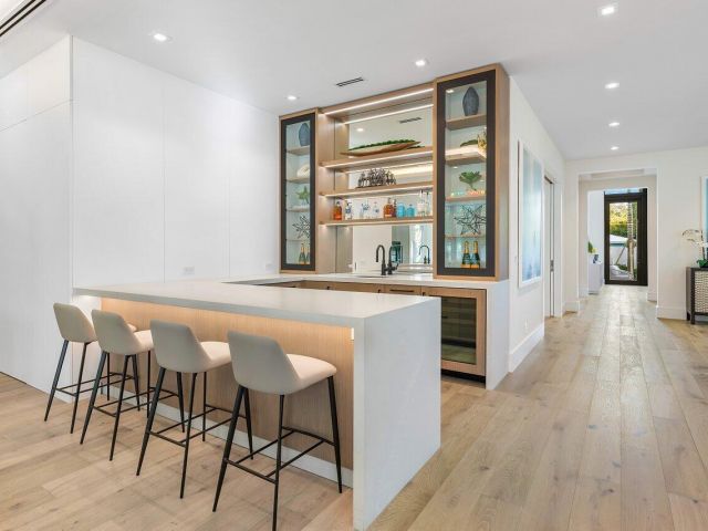 Продажа дома по адресу 508 NE 7th Avenue - фото 6149062