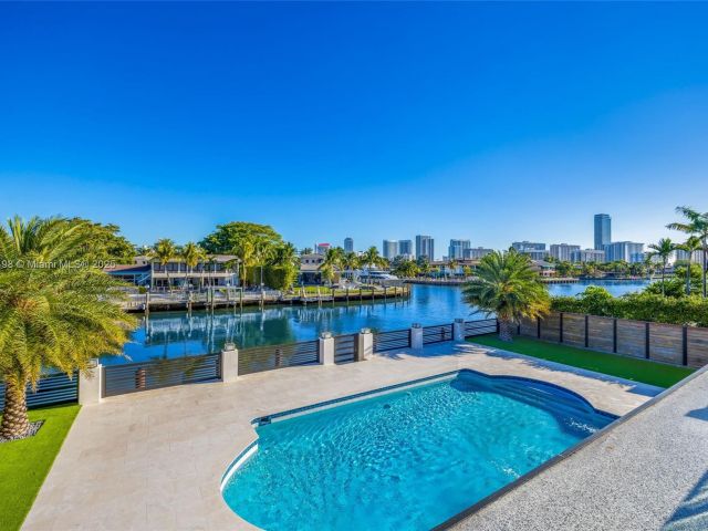 Продажа дома по адресу 406 Holiday Dr - фото 5735988