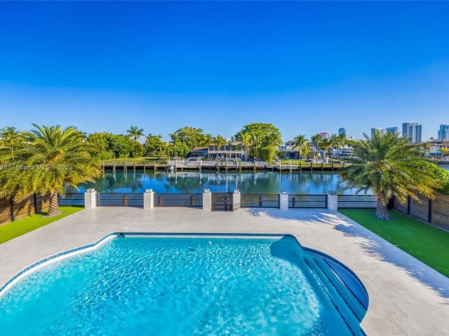 Продажа дома по адресу 406 Holiday Dr - фото 5735989