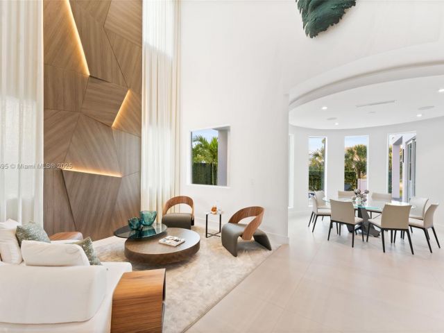 Продажа дома по адресу 10561 NW 67th Ter - фото 5724093