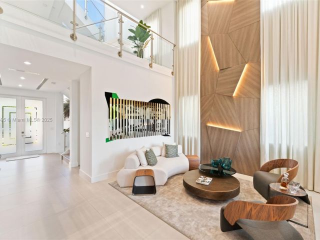 Продажа дома по адресу 10561 NW 67th Ter - фото 5724094