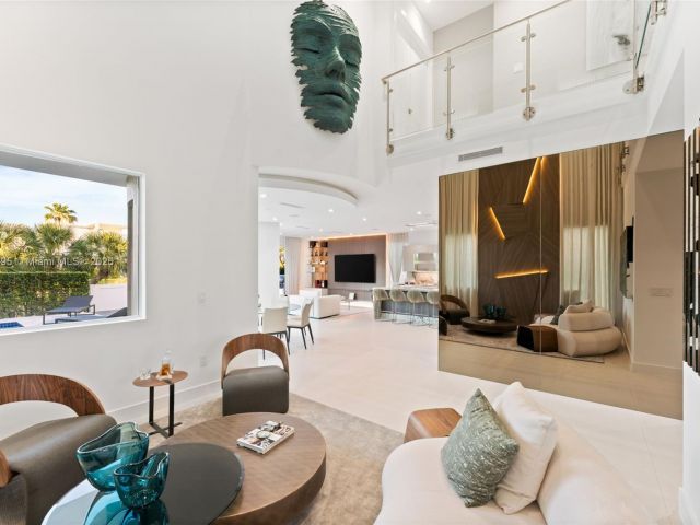 Продажа дома по адресу 10561 NW 67th Ter - фото 5724097