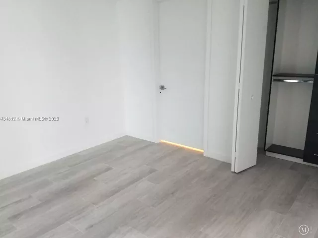 Продажа квартиры #1107 - фото 5847856