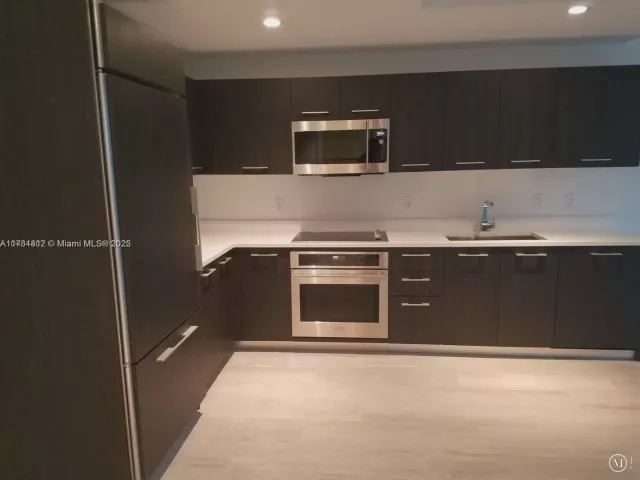 Продажа квартиры #1107 - фото 5847858