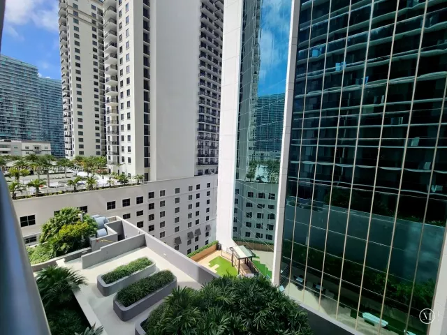 Продажа квартиры #1107 - фото 5847849