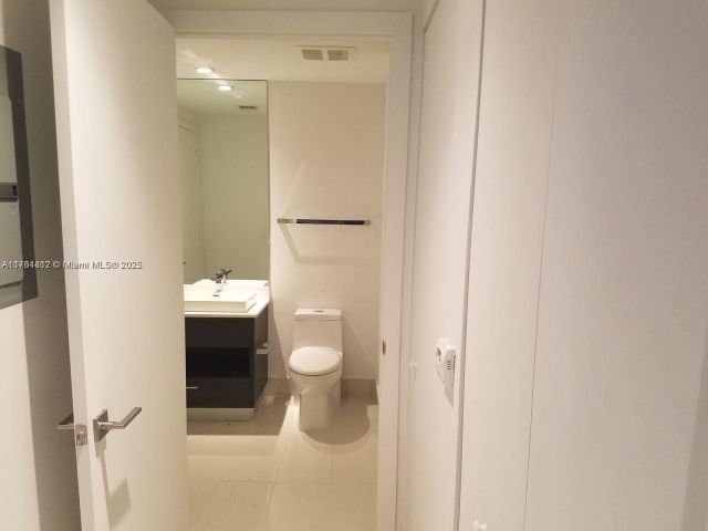 Продажа квартиры #1107 - фото 5847853