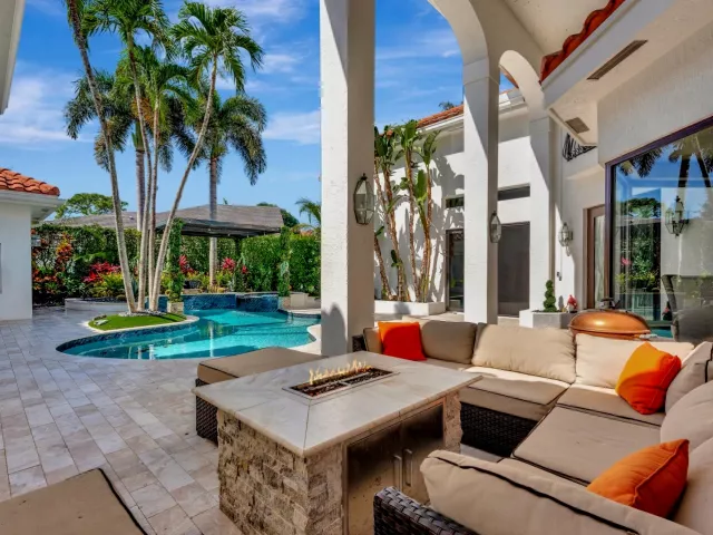 Продажа дома по адресу 6131 NW 30th Avenue - фото 9023989