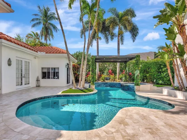 Продажа дома по адресу 6131 NW 30th Avenue - фото 9023991