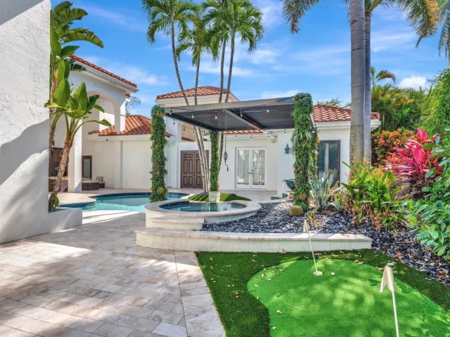 Продажа дома по адресу 6131 NW 30th Avenue - фото 9024000