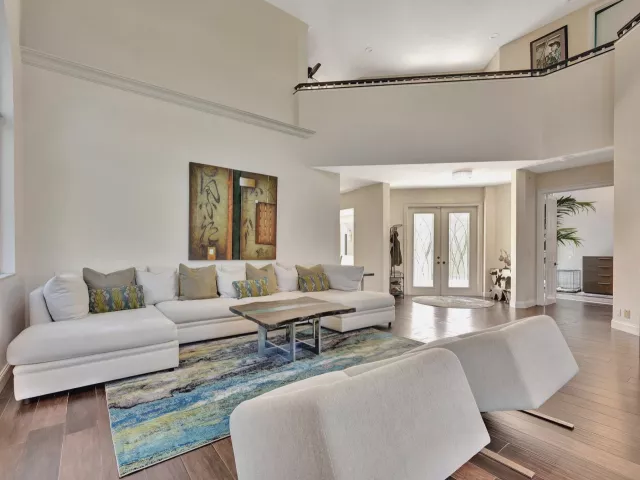 Продажа дома по адресу 6131 NW 30th Avenue - фото 9024013