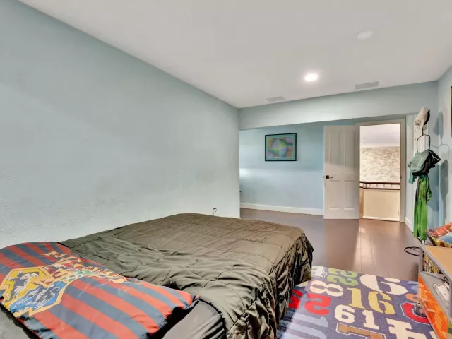 Продажа дома по адресу 6131 NW 30th Avenue - фото 9024045