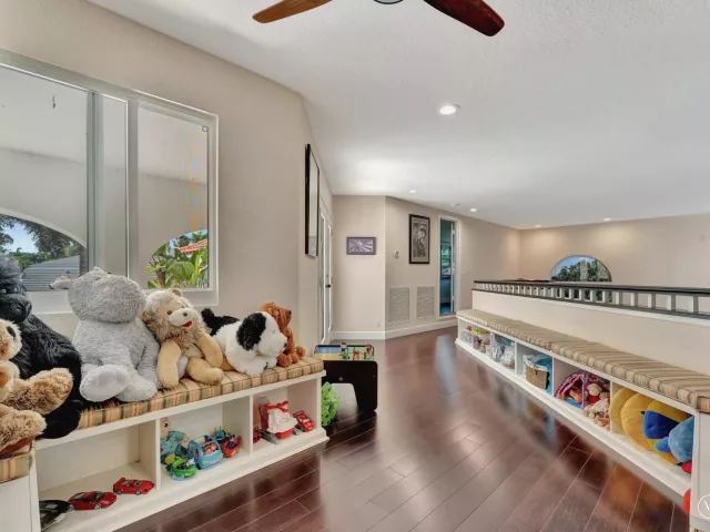 Продажа дома по адресу 6131 NW 30th Avenue - фото 9024046