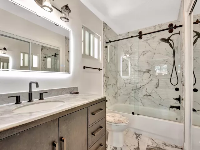 Продажа дома по адресу 6131 NW 30th Avenue - фото 9024058