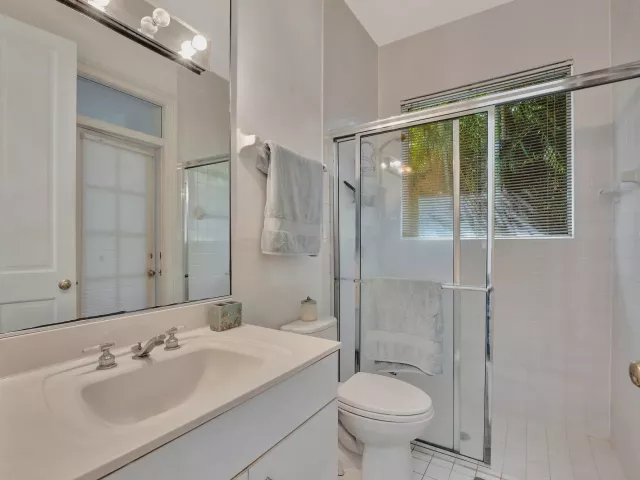 Продажа дома по адресу 6131 NW 30th Avenue - фото 9024063