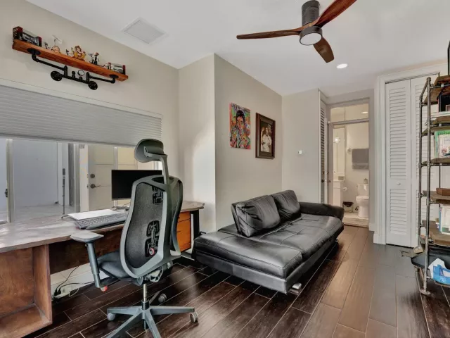 Продажа дома по адресу 6131 NW 30th Avenue - фото 9024065