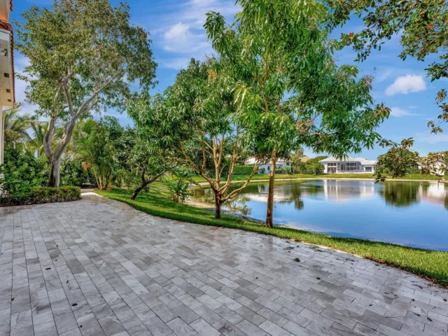 Продажа дома по адресу 6131 NW 30th Avenue - фото 9024066