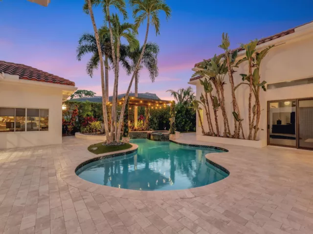 Продажа дома по адресу 6131 NW 30th Avenue - фото 9023973