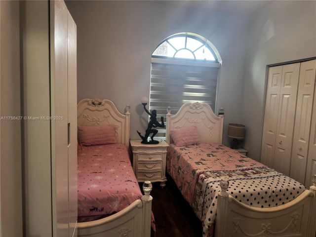 Продажа дома по адресу 2908 Augusta Dr - фото 5729519