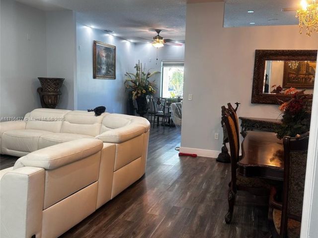 Продажа дома по адресу 2908 Augusta Dr - фото 5729532