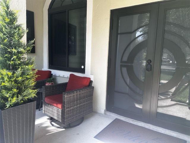 Продажа дома по адресу 2908 Augusta Dr - фото 5729536