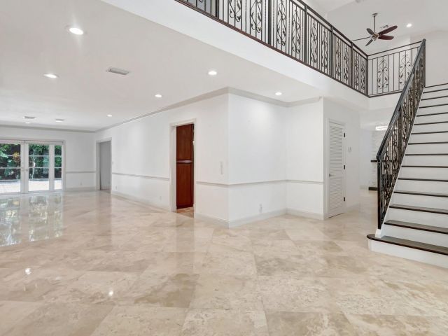 Продажа дома по адресу 930 N Parkside Circle N - фото 5822595