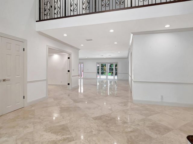 Продажа дома по адресу 930 N Parkside Circle N - фото 5822596