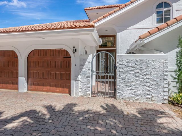 Продажа дома по адресу 930 N Parkside Circle N - фото 5822601