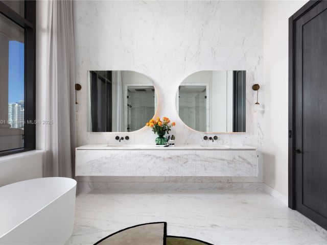 Продажа квартиры #6802 - фото 5786769