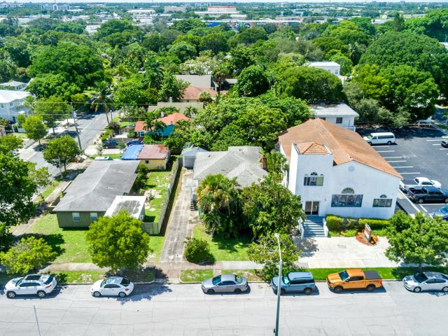 Продажа дома по адресу 1311 Georgia Avenue - фото 5748341