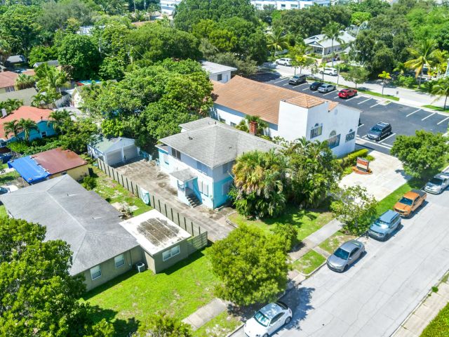 Продажа дома по адресу 1311 Georgia Avenue - фото 5748342