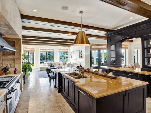 Продажа дома по адресу 35 Compass Isle - фото 5766079