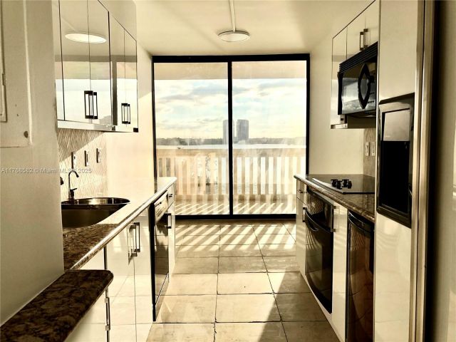 Продажа квартиры #712 - фото 5737503