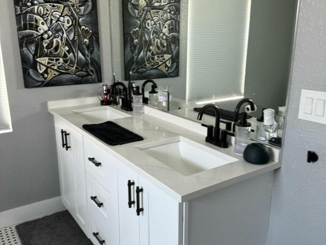 Дом в аренду по адресу 615 SW 9 Street - фото 5760306