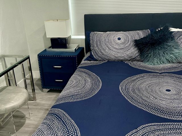 Дом в аренду по адресу 615 SW 9 Street - фото 5760307