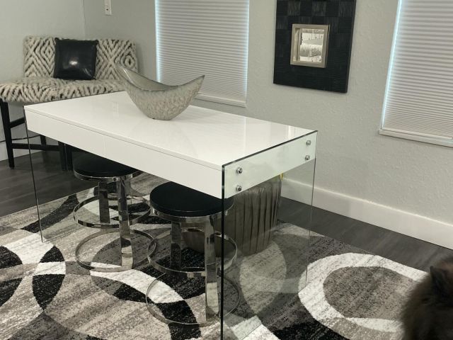 Дом в аренду по адресу 615 SW 9 Street - фото 5760309