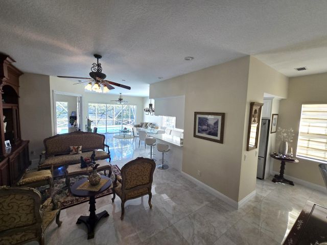 Продажа дома по адресу 4785 Blossom Drive Drive - фото 5754414