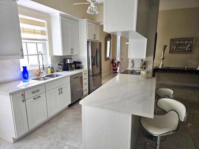 Продажа дома по адресу 4785 Blossom Drive Drive - фото 5754416