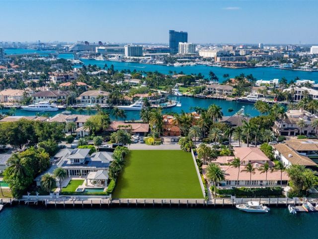 Продажа дома по адресу 2455 Del Lago Dr - фото 5760293