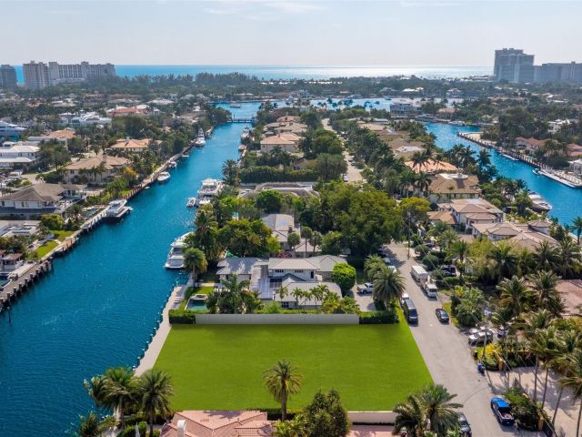 Продажа дома по адресу 2455 Del Lago Dr - фото 5760295