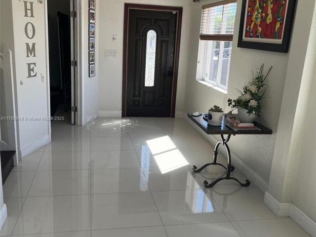 Продажа дома по адресу 15675 SW 16th St - фото 5742671