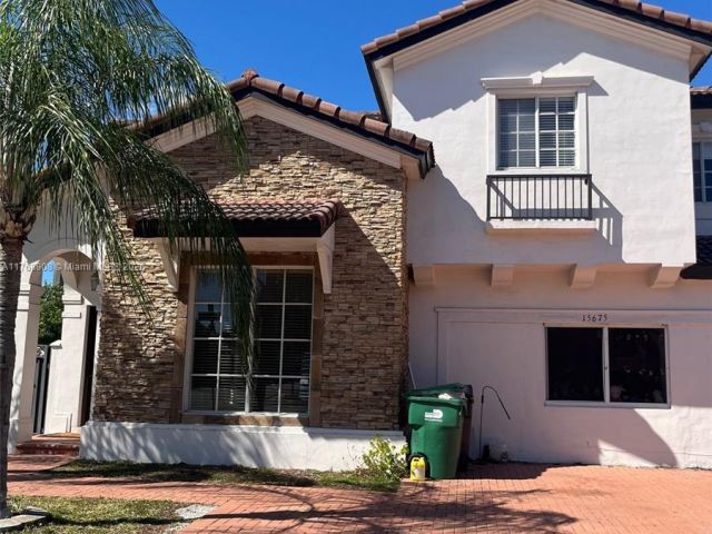 Продажа дома по адресу 15675 SW 16th St - фото 5742678