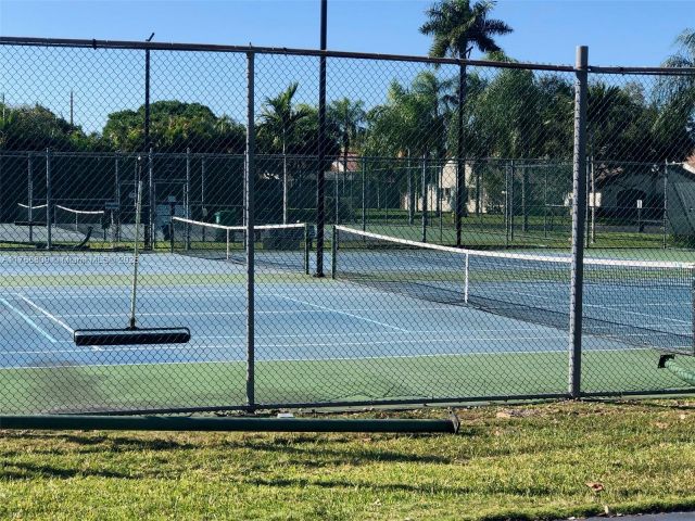 Дом в аренду по адресу 8589 SW 115 PL - фото 5741149