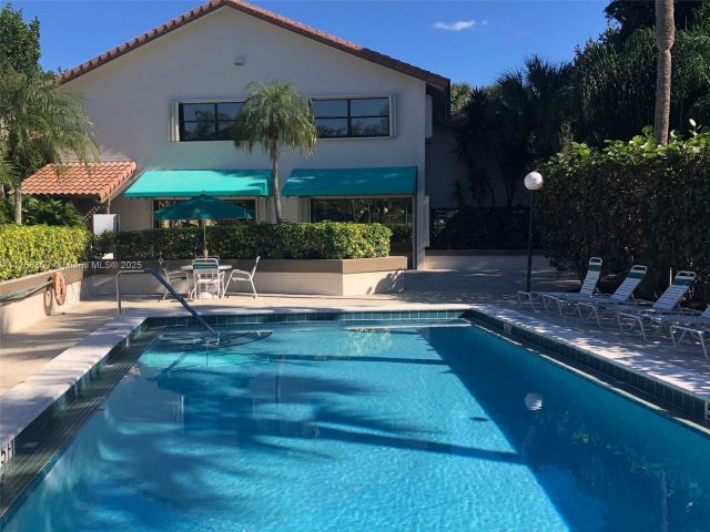 Дом в аренду по адресу 8589 SW 115 PL - фото 5741151