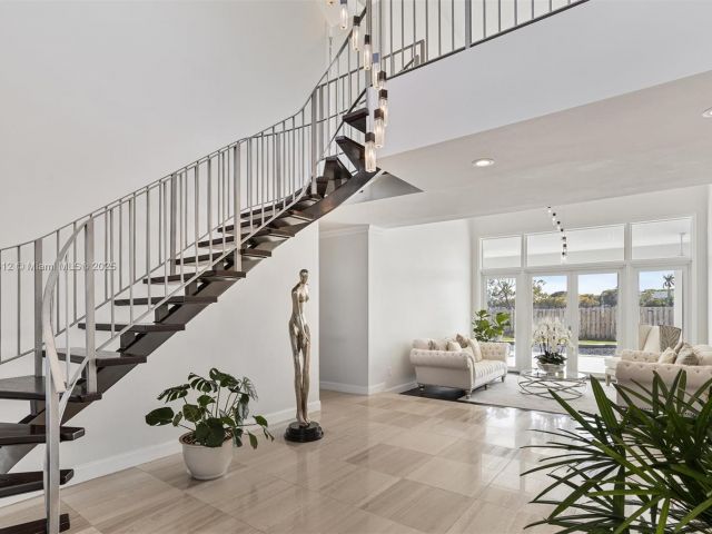 Продажа дома по адресу 9880 SW 148th Ter - фото 5777015