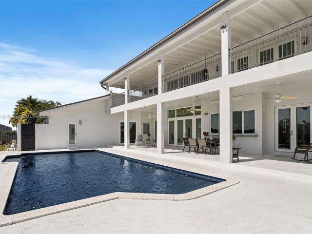 Продажа дома по адресу 9880 SW 148th Ter - фото 5777019