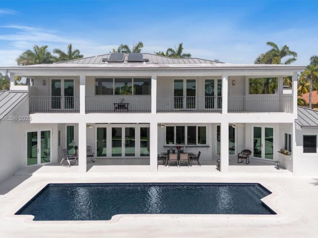 Продажа дома по адресу 9880 SW 148th Ter - фото 5777024