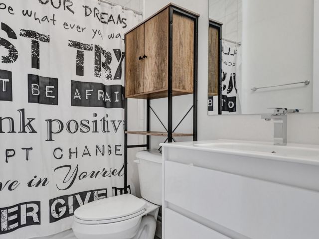 Продажа дома по адресу 7650 Francisca Club Lane - фото 6595487