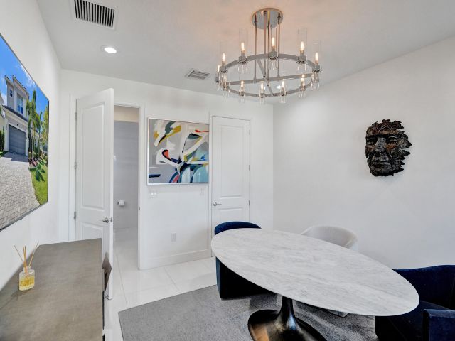 Продажа дома по адресу 7650 Francisca Club Lane - фото 6595491